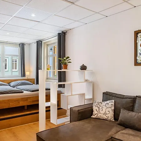 Ferien- Und Handwerkerwohnung 아파트 Romhild